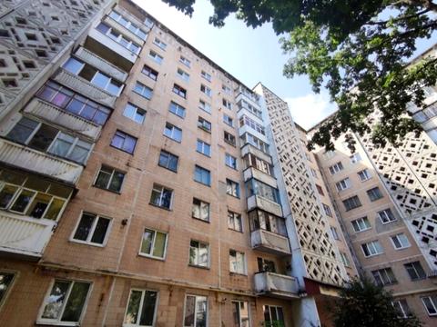 квартира за адресою Коновальця вул., 10