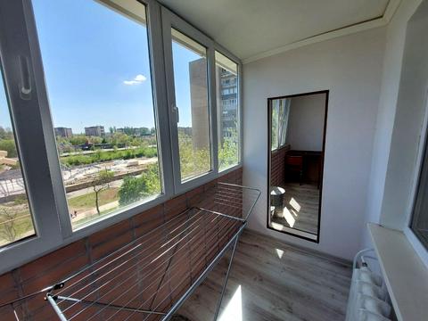 квартира за адресою Космонавтів вул., 7