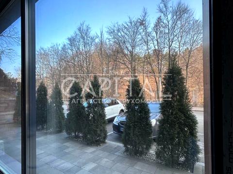 комерційна за адресою Садово-Ботанічна вул. (Тимірязєвська), 46