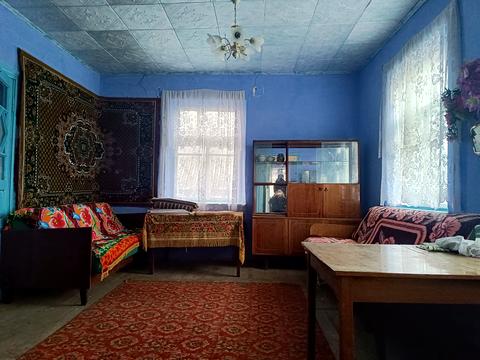 будинок за адресою Романа Шухевича, 10