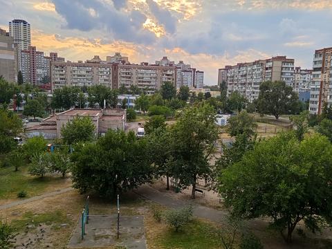 квартира за адресою Червоної Калини, 7А