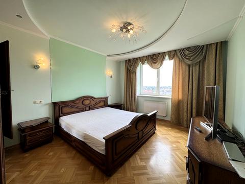 квартира по адресу Братьев Михновских ул. (Московская), 23