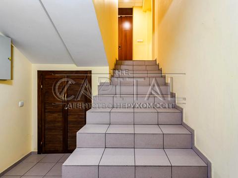 комерційна за адресою Дегтярівська вул., 45