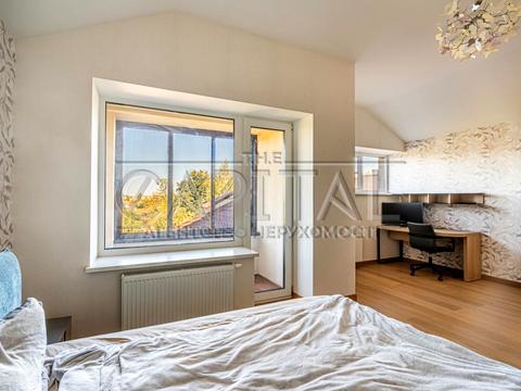 дом по адресу Світанкова