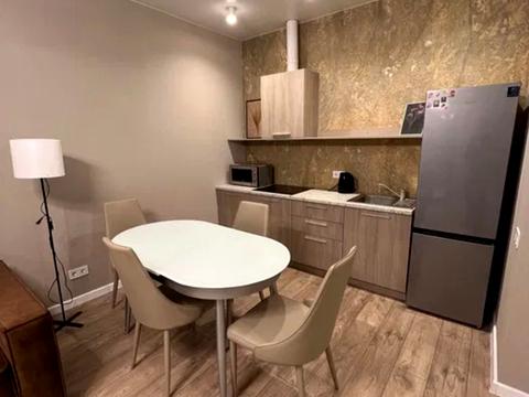 квартира по адресу Кучеревського бульв., 1