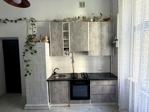квартира за адресою Дорошенка вул., 56