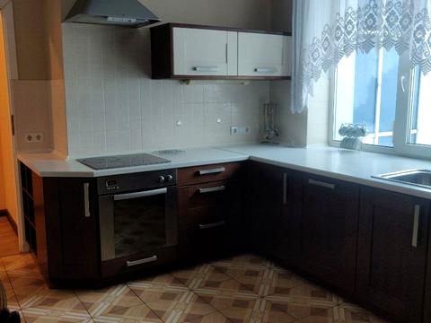 квартира за адресою Дніпровська набережна вул., 1