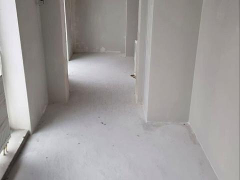 комерційна за адресою Дніпроводська вул., 1