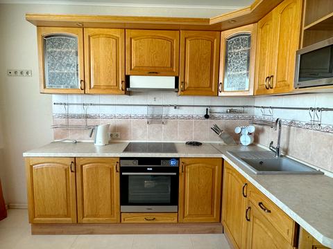 квартира за адресою Ревуцького вул., 42-Б