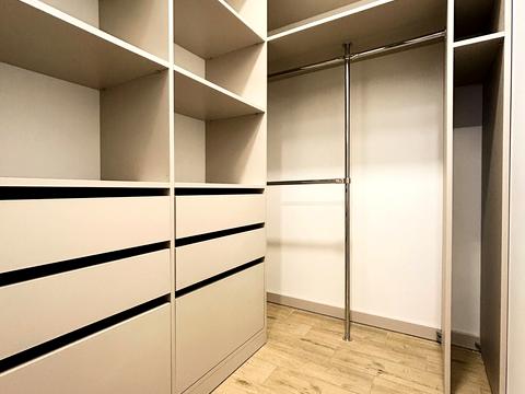 квартира за адресою Дніпровська набережна вул., 15-К