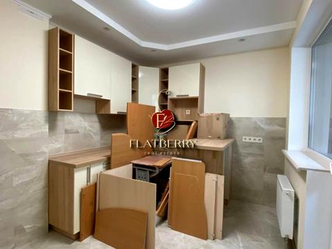 комерційна за адресою Драгоманова вул., 38