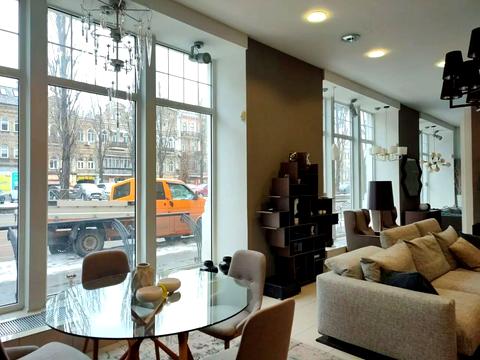 коммерческая по адресу Верхній Вал ул., 30