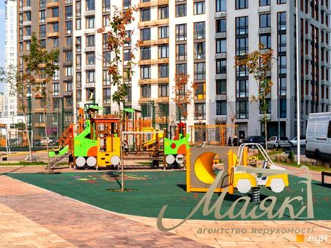 комерційна за адресою Дніпровська набережна вул., 16-Д