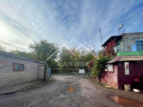 паркомісце за адресою Чернігівська, 2
