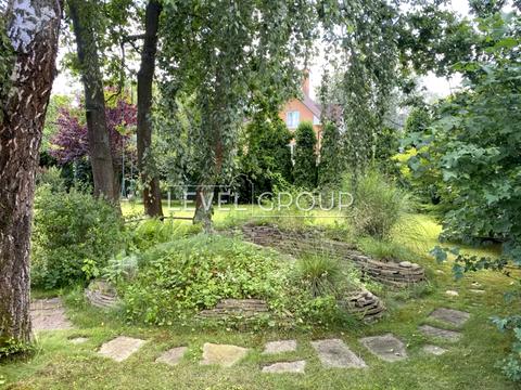 дом по адресу Садовая ул.