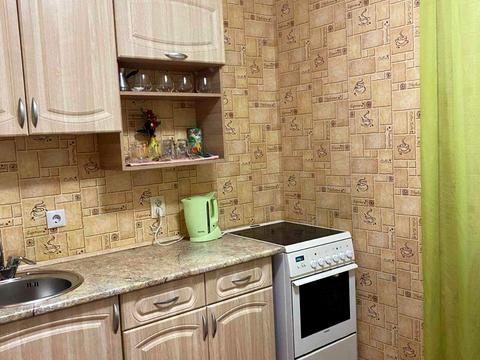 квартира за адресою Софії Русової вул., 1