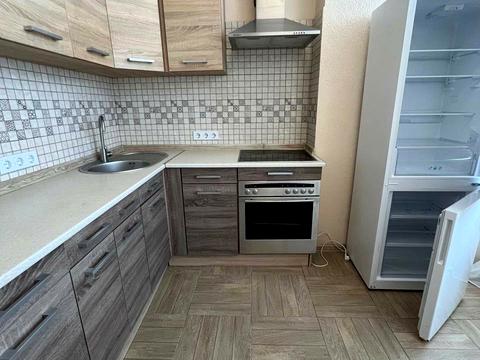 квартира за адресою Полковника Гуляєва просп. (Маршала Жукова), 111