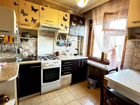 квартира за адресою Космонавтів вул., 8