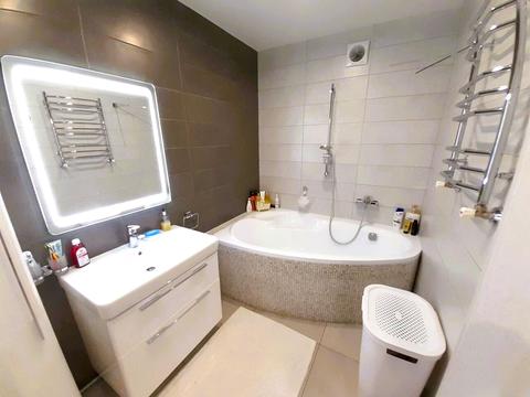 квартира за адресою Володимира Івасюка вул. (Головка), 17