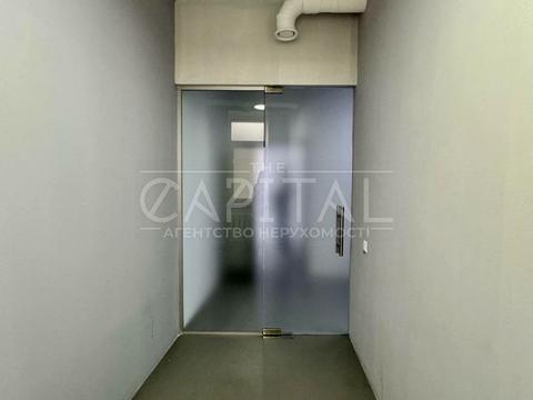 комерційна за адресою Лесі Українки бульв., 23б