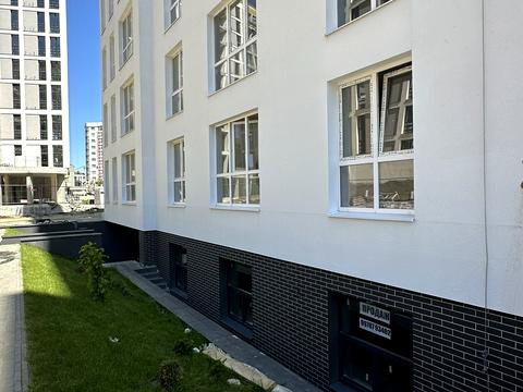 комерційна за адресою Залізнична вул., 9-Н