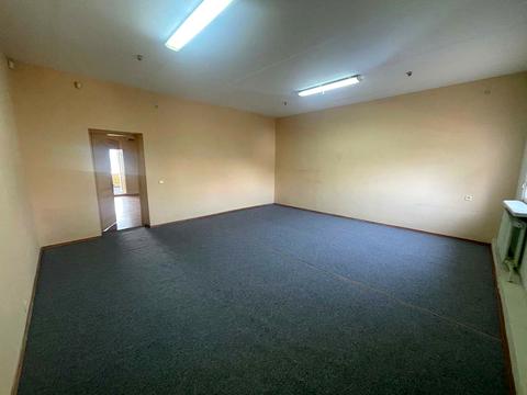 комерційна за адресою Володимира Мономаха вул. (Московська), 9