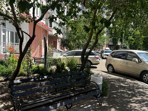 квартира за адресою Анни Ахматової вул., 31