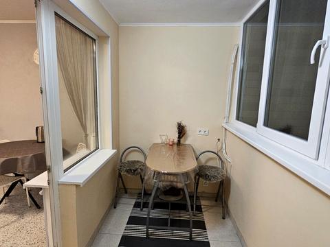 квартира за адресою Ревуцького вул., 54