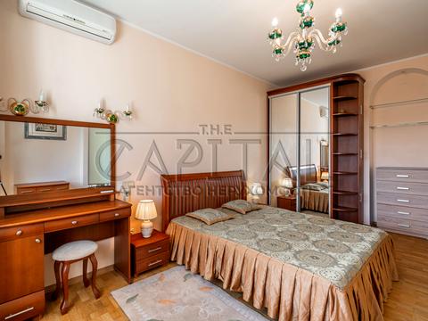 квартира за адресою Андрія Верхогляда вул. (Михайла Драгомирова), 4