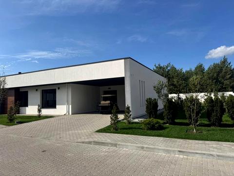 будинок за адресою с. Дмитрівка, Привітна