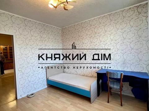 квартира по адресу Драгоманова ул., 23-А