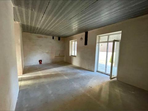 будинок за адресою Лугова