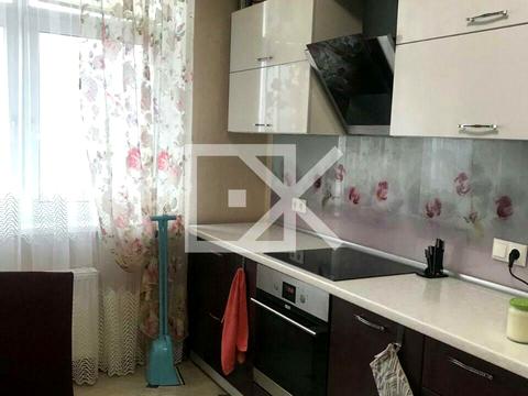 квартира за адресою Анни Ахматової вул., 22