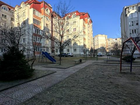 квартира за адресою Івана Миколайчука вул., 20Б