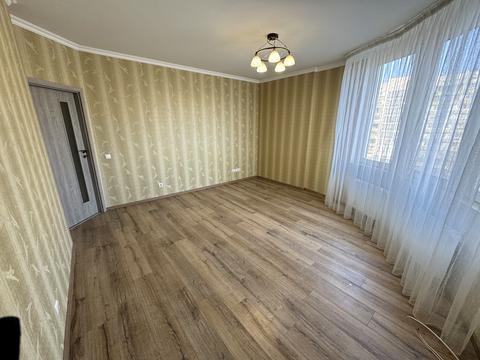 квартира по адресу Ревуцкого ул., 7-В