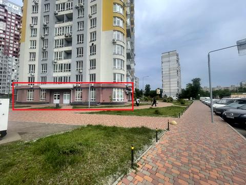 комерційна за адресою Каховська вул., 56