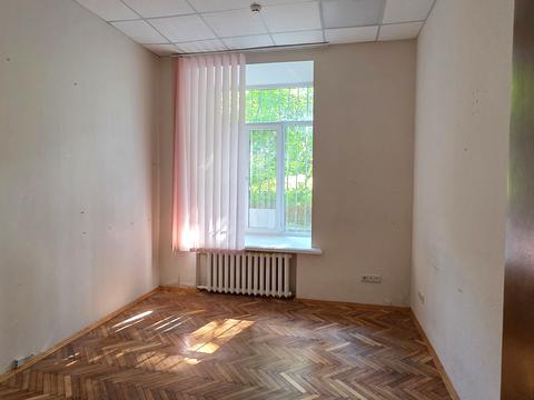 коммерческая по адресу Кловский спуск, 4