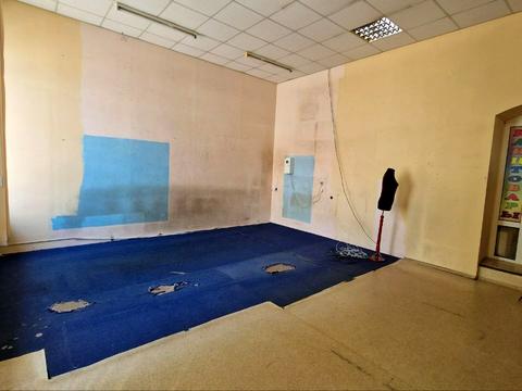 комерційна за адресою Лазаря Глоби вул. (Андрія Фабра), 9