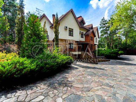 дом по адресу пров Каштановий