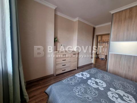 квартира за адресою Ревуцького вул., 9