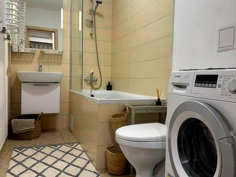 квартира за адресою Джерельна вул., 79