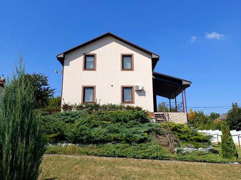 будинок за адресою Центральна, 19