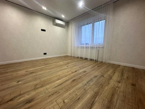 квартира за адресою Академіка Ющенка вул., 5