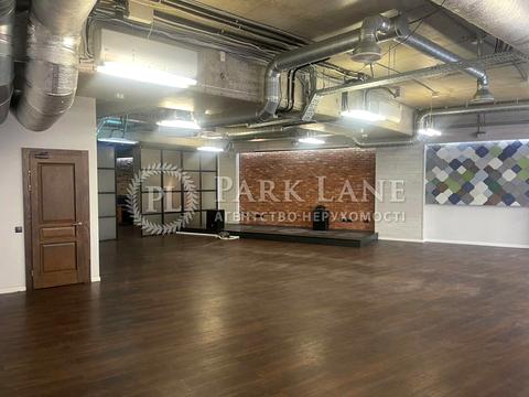 комерційна за адресою Євгена Коновальця вул. (Щорса), 12