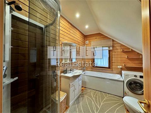 будинок за адресою Кар'єрна вул.