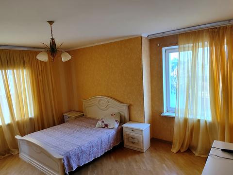 будинок за адресою Івана  Франка, 1