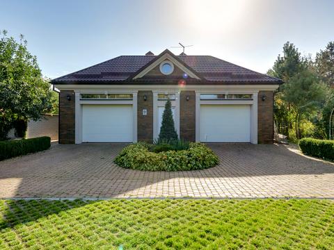 будинок за адресою смт. Козин, Козацька вул.