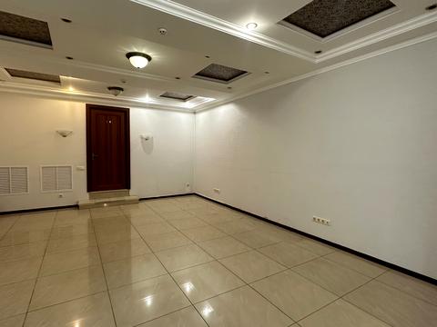 комерційна за адресою Михайла Коцюбинського вул., 9