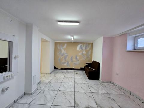 комерційна за адресою Кирила Трильовського вул., 25