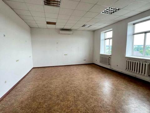 комерційна за адресою Незалежності, 25